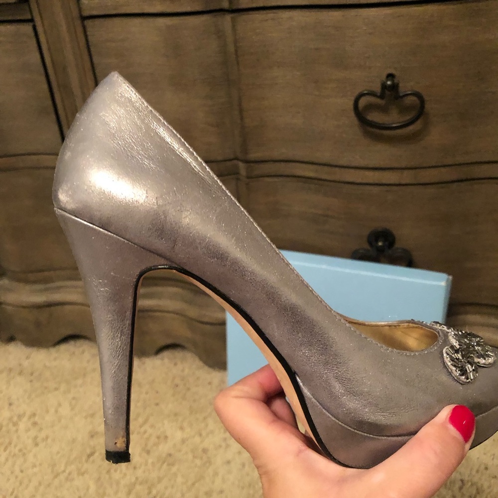 Antonio Melani Silver pumps